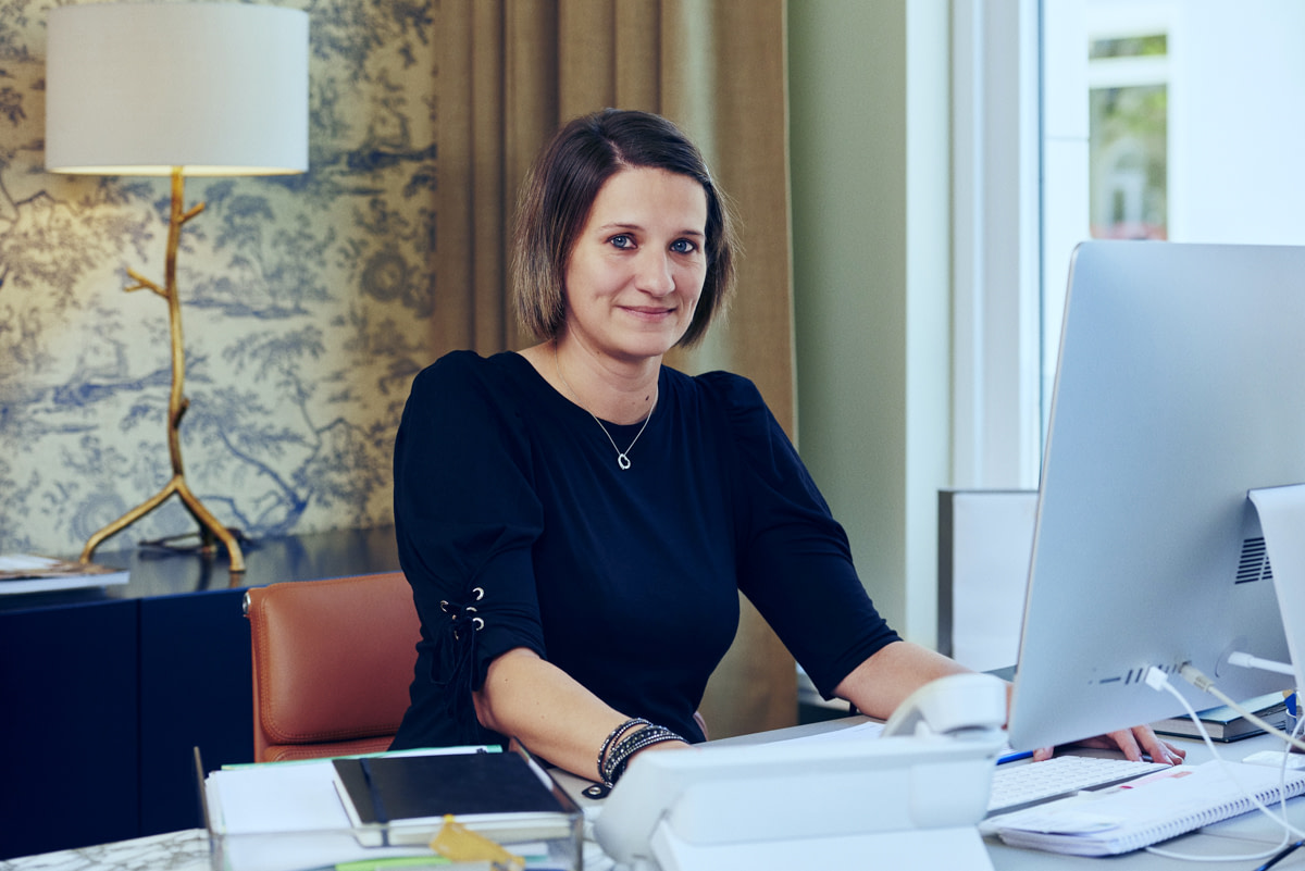 Berufsbild Verwaltung: Sylvie Werner-Murray arbeitet im Direktionssekretariat der Tertianum Residenz München