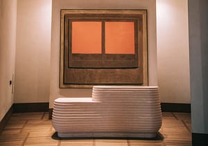 Concierge Desk in moderner Ausstattung - RAS Reception Services ermöglicht die Welt des Maßgeschneiderten