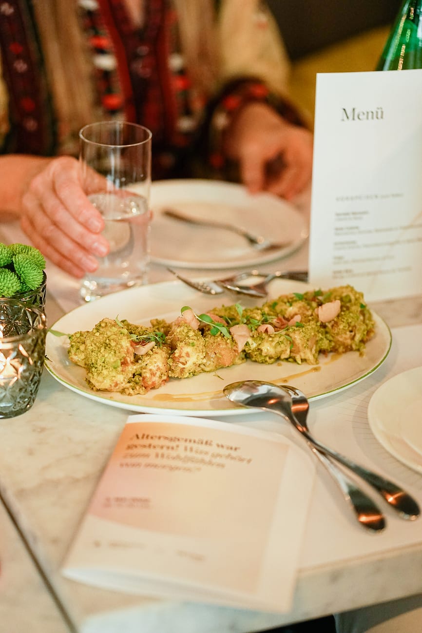 Eingedeckter Tisch beim Mittagessen des Tertianum Circle Events mit Nina Goldhammer