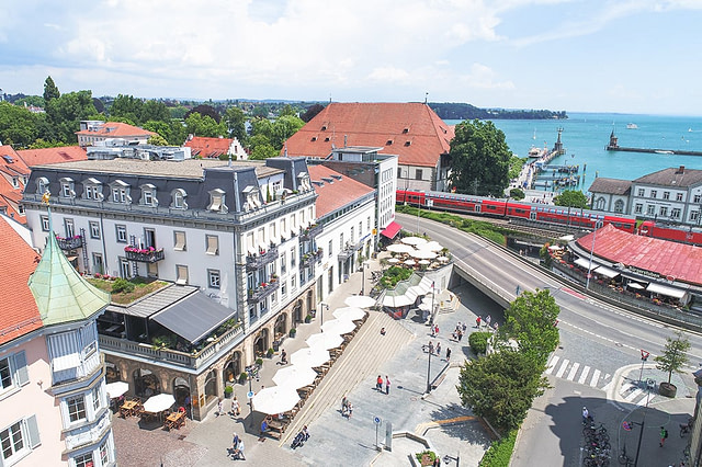 Luftbildaufnahme der Seniorenresidenz Konstanz mit Wohnungen ab 60 plus