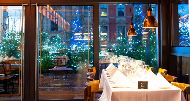 Gedeckter Tisch im Restaurant Brasserie Colette Tim Raue