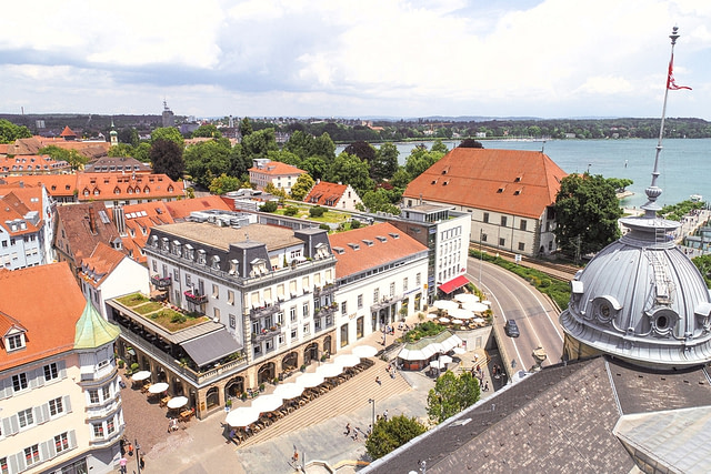 Luftbildaufnahme der Premium Altersresidenz Tertianum Konstanz am Bodensee