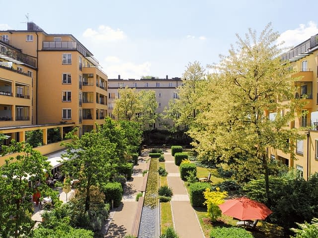 Die Gartenanlage der exklusiven Premium Seniorenresidenz Tertianum München
