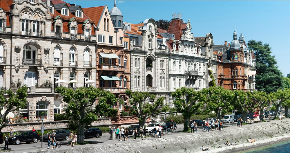Historische Gebäude in Konstanz am Ufer des Bodensees