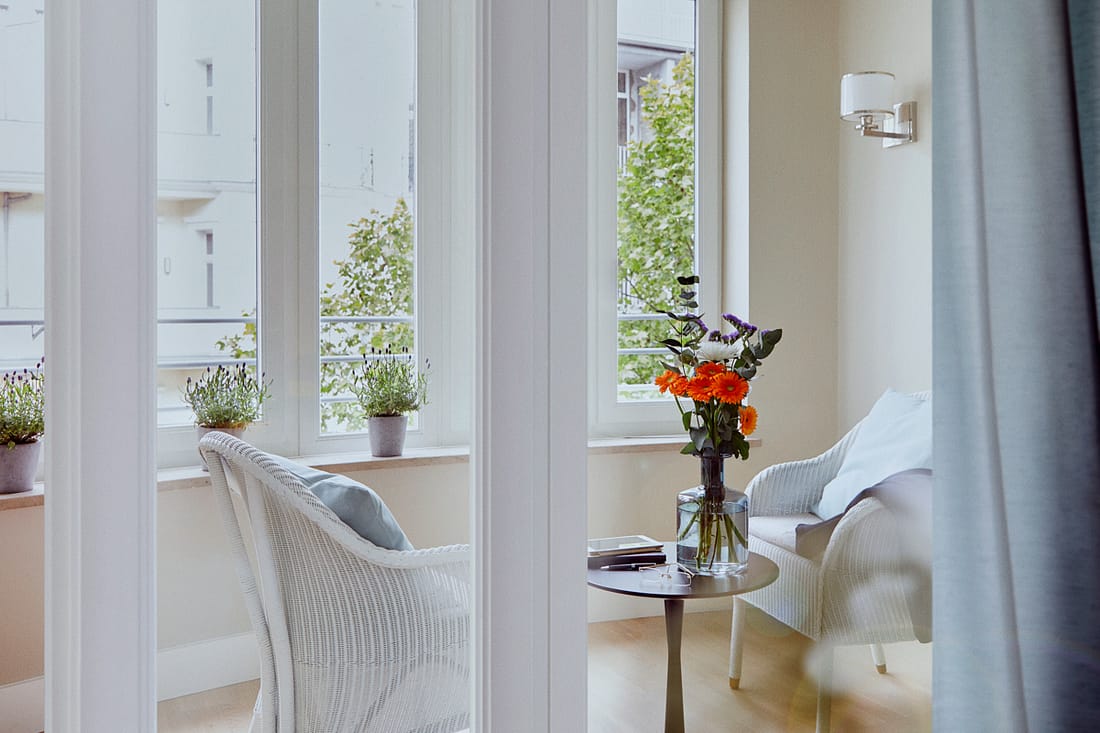 Wintergarten mit Ausblick in der Tertianum Premium Residenz.