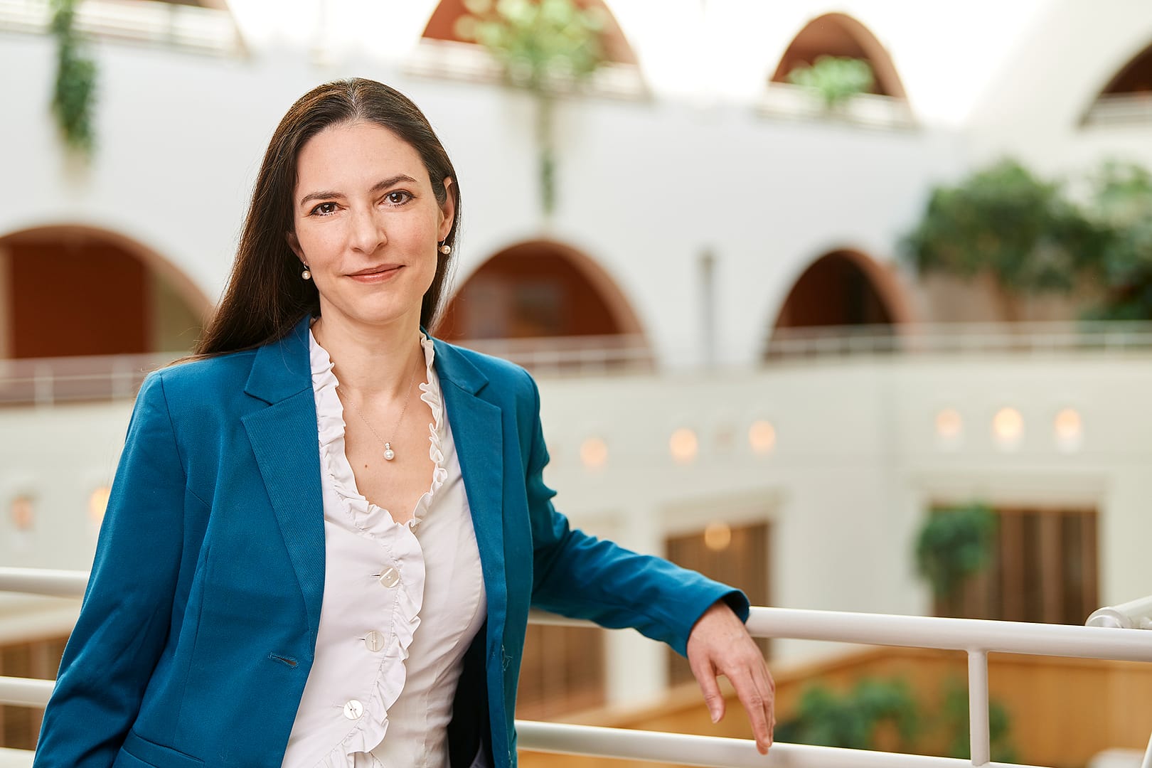 Mitarbeiterin Isabelle Engelmann im Tertianum Berlin