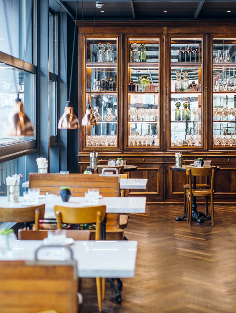 Innenaufnahme vom Restaurant Brasserie Colette Tim Raue in Konstanz